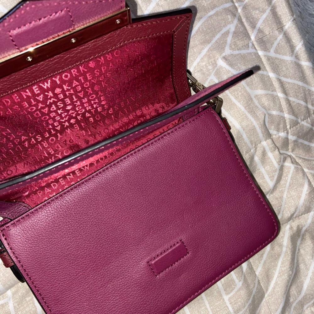 Kate Spade Cross Body Bag 🛍 - Picture 3 of 5